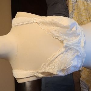 2 Glamorise 46C Cream Colored Bras (2)